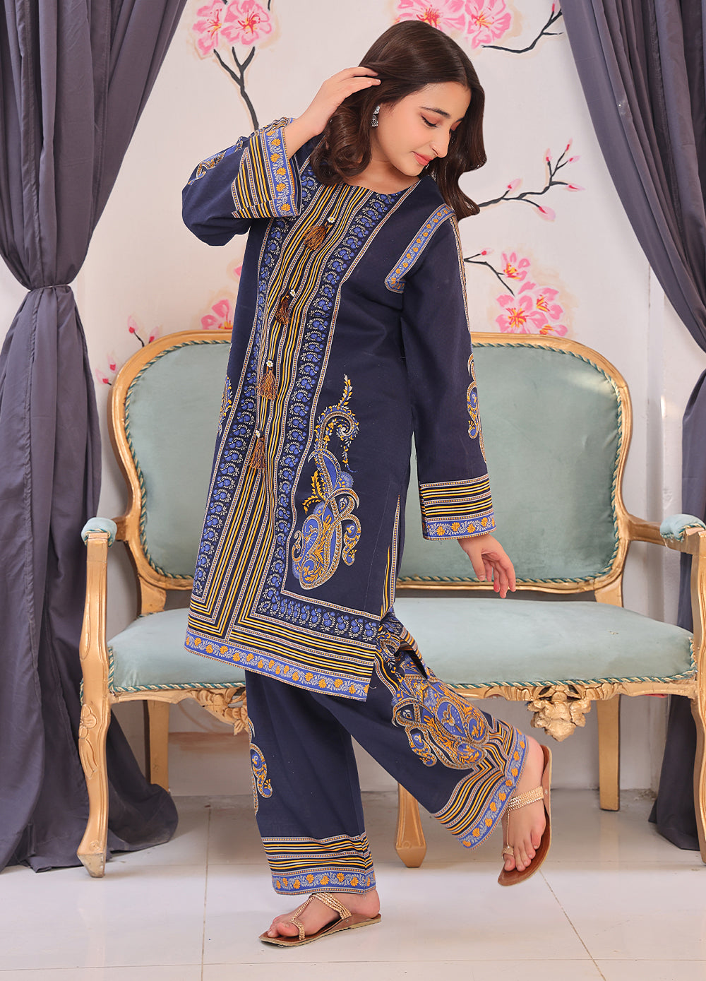 Khaddar Navy Kurti with Coordinating Trouser