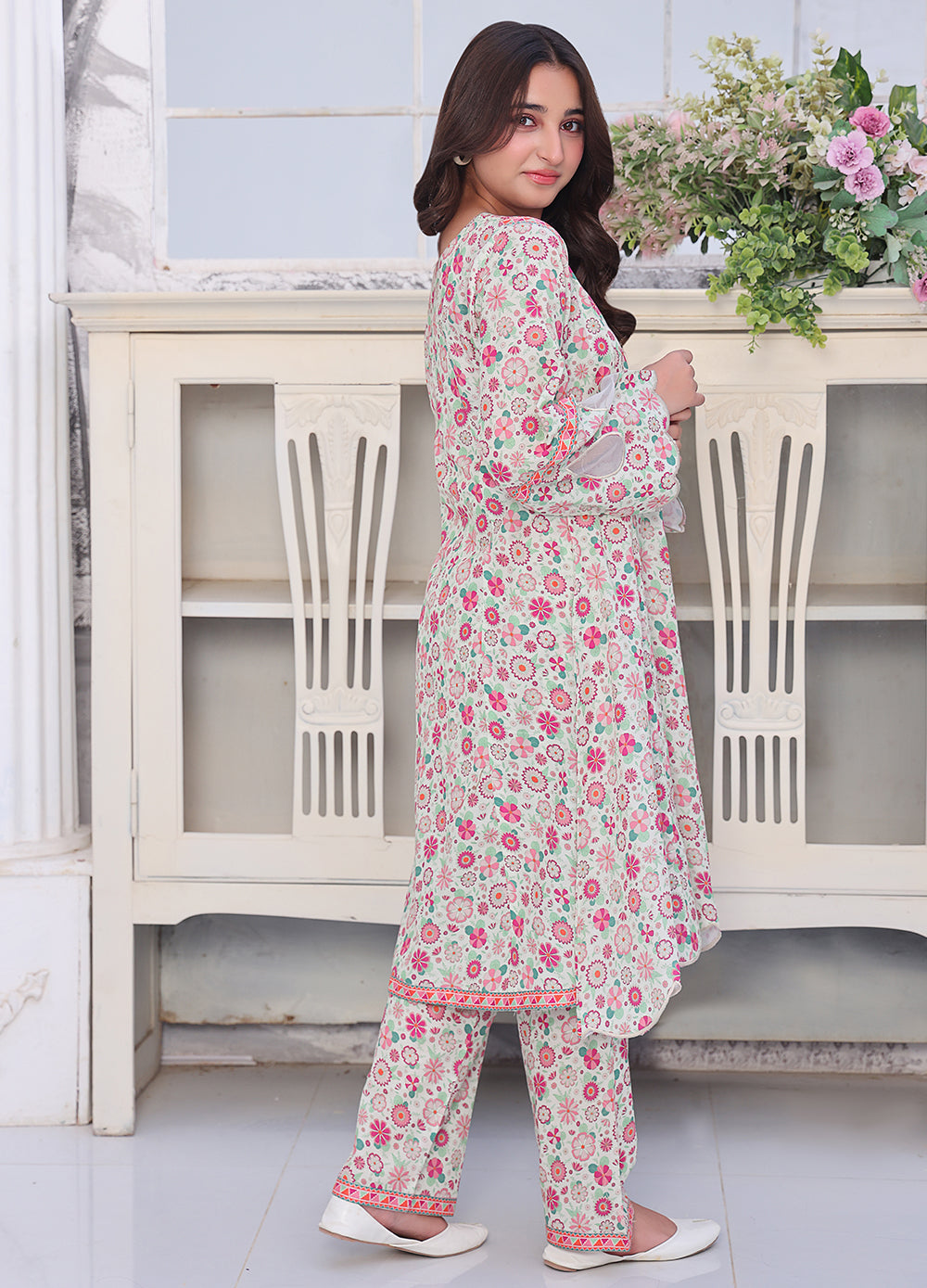 Floral Khaddar Printed Kurta Set